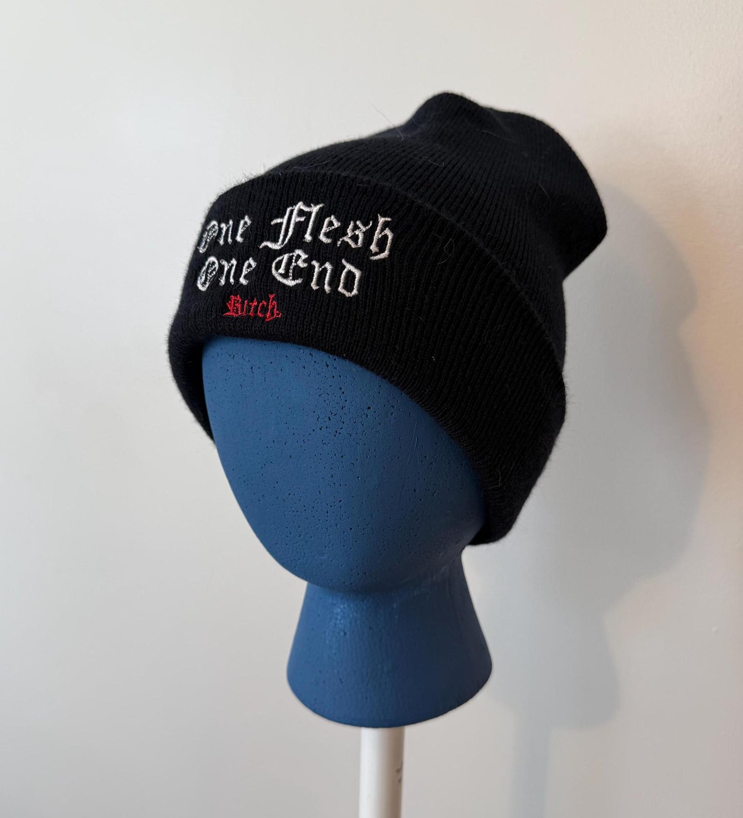 One Flesh One End Knit Cap